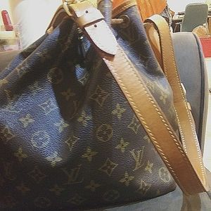 LV Bag with storage bag. Great condition